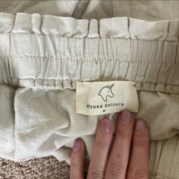 *2/$15* NWOT Cream Paper Bag Shorts - Picture 2 of 4